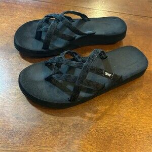 Teva Olowahu Women's Flip Flops Black Strappy Thong Sandals Size 8 EU 39